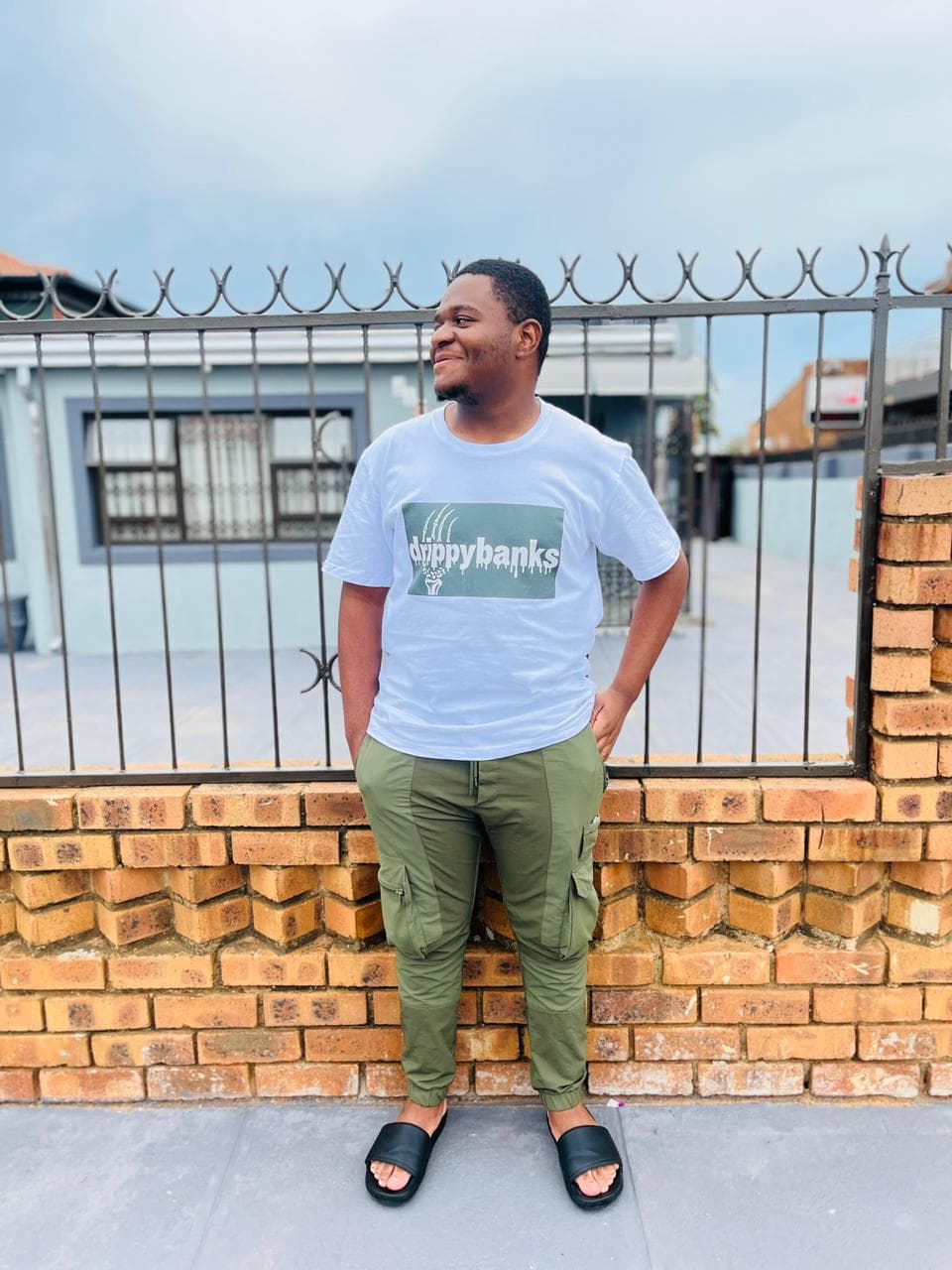 Urban Skeleton Claw Graphic T-Shirt